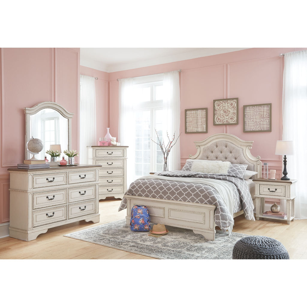 Realyn Chest - Chipped White